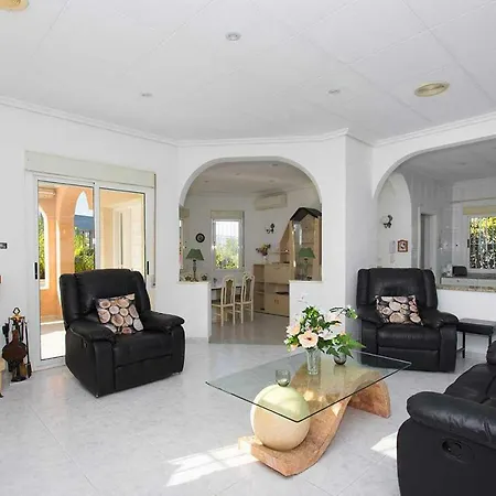 Ch Calliandra Villa *