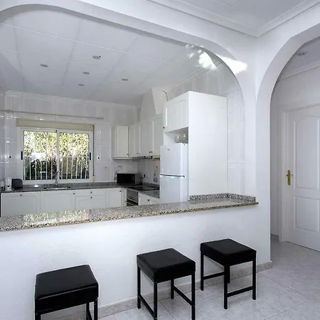 Ch Calliandra Villa *