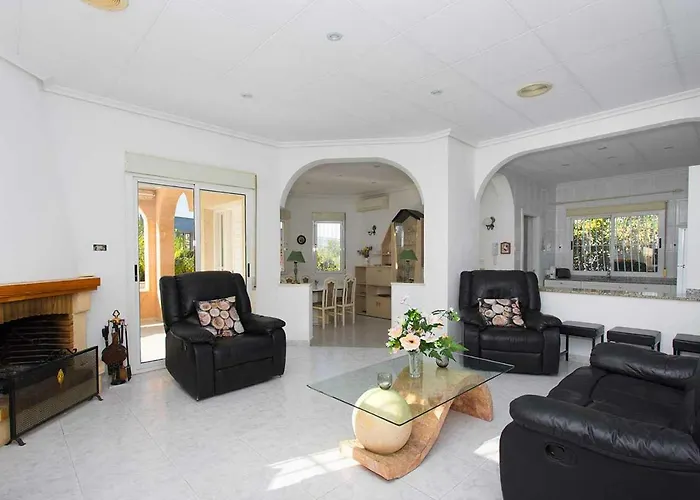 Ch Calliandra Villa *